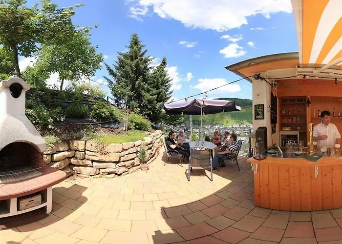 ゲストハウス Tummelchen コッヘム